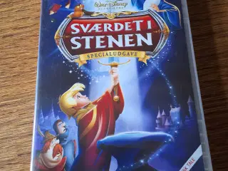 WALT DISNEY: SVÆRDER I STENEN.  DVD-tegnefilm. 
