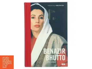 Datter af Østen af Benazır Bhutto (Bog)