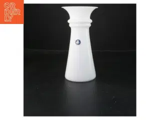Hvid vase i glas fra Royal Copenhagen (str. 22x11 cm)
