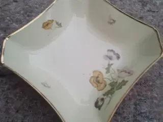 Sæt med 2 antik skåle