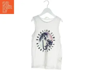 Helt ny tanktop fra H&M (str. 140)