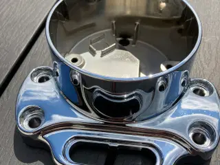Harley riser-clamp med integreret speedoholder