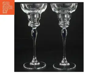 To cocktailglas med lange stilke (str. 19 cm)