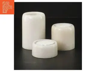 Sæt med tre hvide lysestager i marmor (str. 7,5, 5 og 2,5 cm)