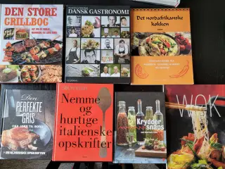Blandet kogebøger sælges