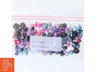 Blanding af perler i forskellige farver (str. 15x8 cm)