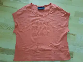 T-shirt Peak Performance brændt orange