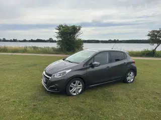 Peugeot 208 1,5 BlueHDi 100 Like Sky