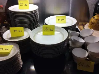 Porcelæn kaffe og spisestel 