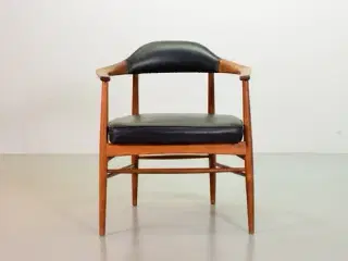 Hans Wegner Style - Farstrup - Dansk møbelkunst
