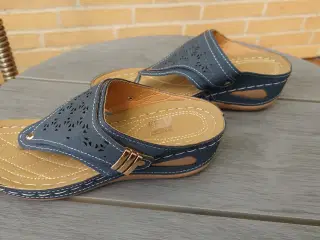 Nye New Collection sandaler str 38