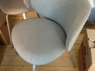 Gode stole til enten spisebord eller på kontoret