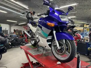 Kawasaki ZZR 600