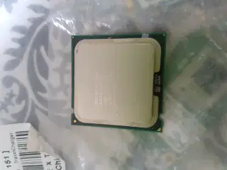 Pentium E6600 dual core sælges.