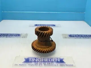 Ford 8210 Gear E0NN7113EB