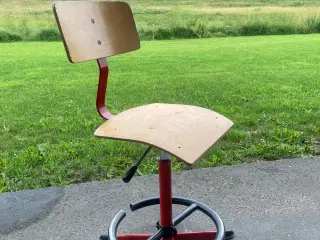 Retro barne værksteds stol