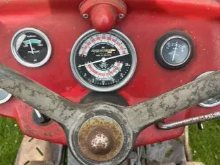 MF 135 3 cyl. diesel