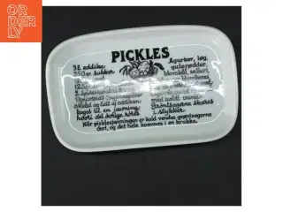 Dekorativ tallerken med pickles opskrift fra Vendor (str. 19x12 cm)