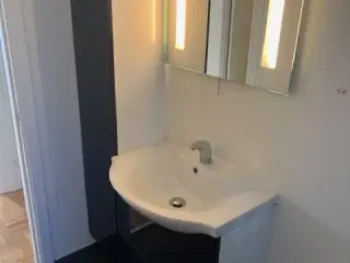 Komplet badeværelsesarrangement