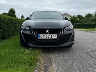 Peugeot 208 1,2 Puretech 100 hk