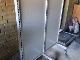 Skillevæg