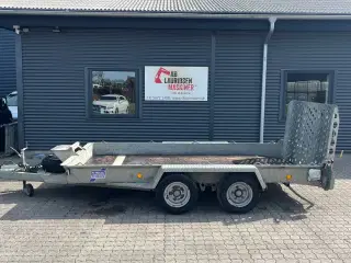 Ifor Williams GH 126 Maskintrailer