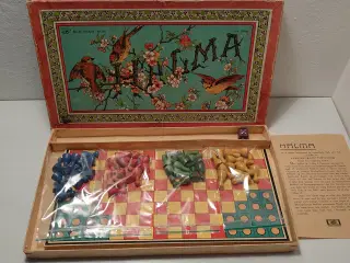 Halma brætspil.Træbrikker.A.Holst. Før 1948.