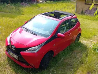 Aygo VVT-i x-wave Sky( kaleche)