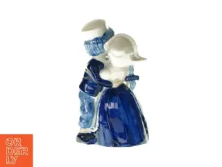 Porcelænsfigur med to mennesker