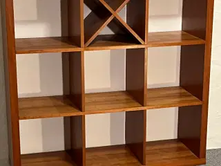 Reol /  Rumdeler på hjul m/lås, ægte Kirsebærtræ