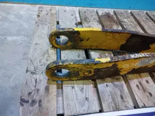 Hydrema 906B Arm for parallelføring