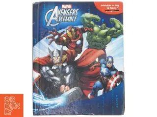 Avengers serie- og legeæske fra Marvel (str. 25,5x20 cm)