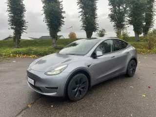 Tesla Model Y  Long Range RWD