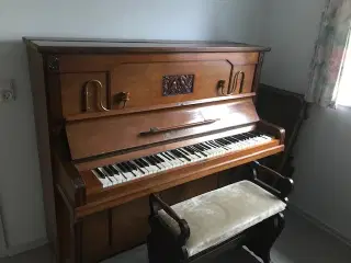 Klaver- klaverbænk kan medfølge
