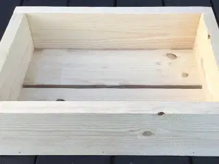 Træ kasse / bakke i genbrugstræ fyr 35 x 25