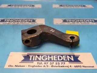 Massey Ferguson 3060 Styrearm R. 3383872M2