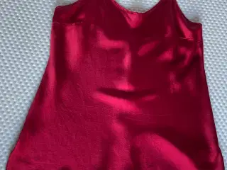 Chemise i rød silke