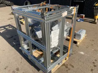 - - - incl. brændstofpumpe, starter og generator