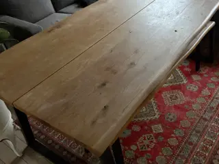 Spisebord eg