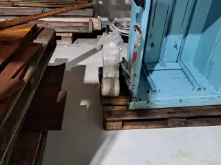Pappresser / plastpresser
