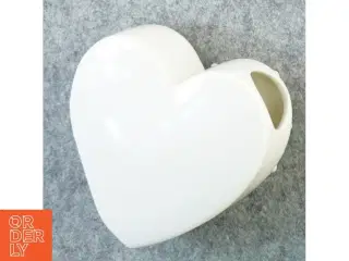 Porcelæns vase, hjerte form (str. 12 x 13 x 6 cm)