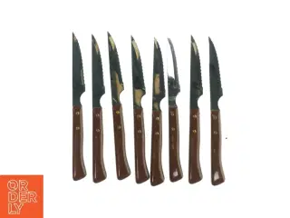 Knive (8 stk) fra ARVI (str. L: 22 cm)