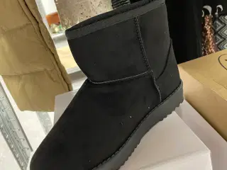 Bløde dejlige bamsestøvler i sorte, blå og grå