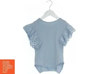 Bluse med blonder ærmer fra Zara (str. 140)