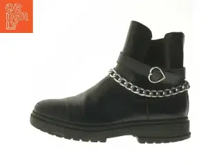 Sort ankelstøvler med kæde fra Friboo (str. 35 )