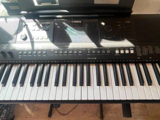 Keyboard yamaha