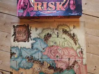 RISK Ringenes Herre Brætspil