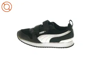 Sneakers med velcro fra Puma (str. 34)