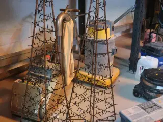 2 stk. lysjuletræer