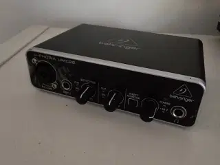 Lydkort Behringer U-phoria UMC22